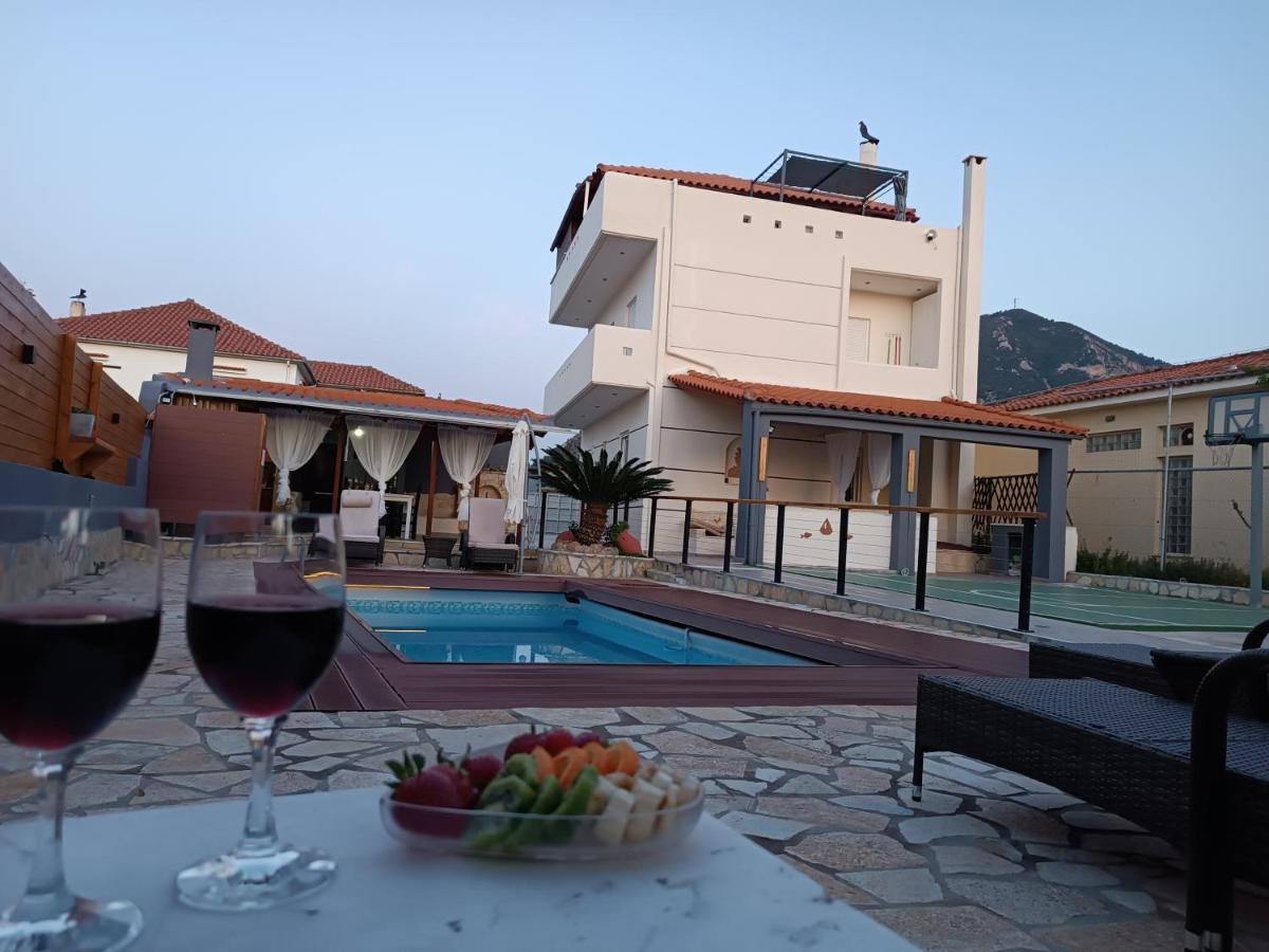 Local Paradise Xilokastro Apartment *